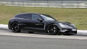 Электрический универсал Porsche Taycan Cross Turismo вышел на тесты