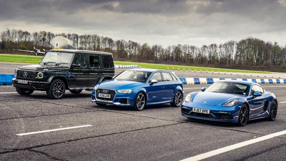 Кто кого: гонка Mercedes-AMG G63 против Audi RS3 и Porsche 718 Cayman GTS