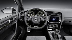 Volkswagen Golf R 400