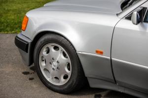 Mercedes-Benz 500 E 1991 года