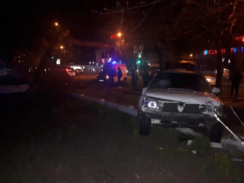 Пьяный водитель сбил двух женщин на автобусной остановке во Владивостоке