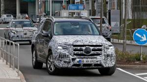 Новый Mercedes-Benz GLS готовится к дебюту на шоу в Нью-Йорке