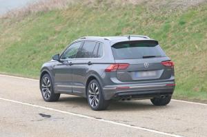 Volkswagen выкатил на тесты прототип самой мощной модификации Tiguan R