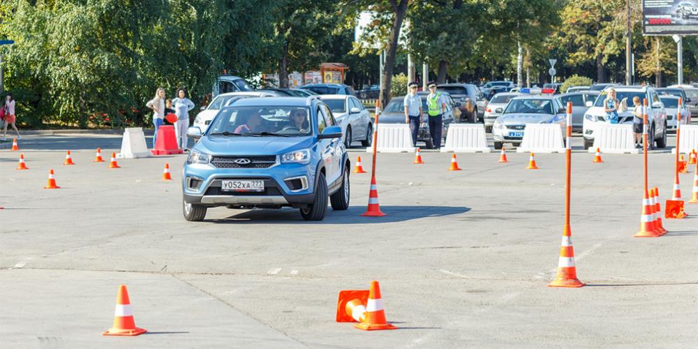 В России выросло число выпускников автошкол