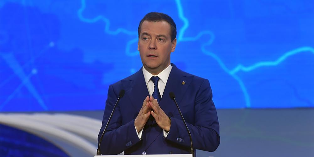 Дмитрий Медведев поддержал идею совместить ОСАГО и каско