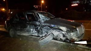 Audi стала грудой металла после аварии в Алматы