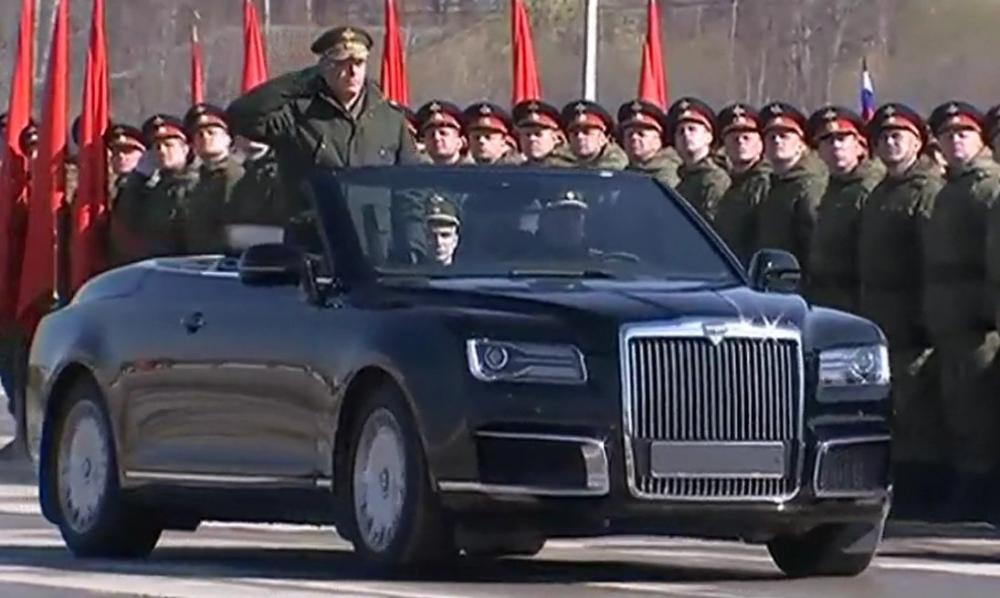 Телеканал Минобороны полностью раскрыл облик парадного кабриолета Aurus