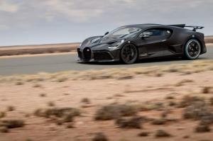 В Bugatti рассказали об экстремальных испытаниях гиперкара Divo
