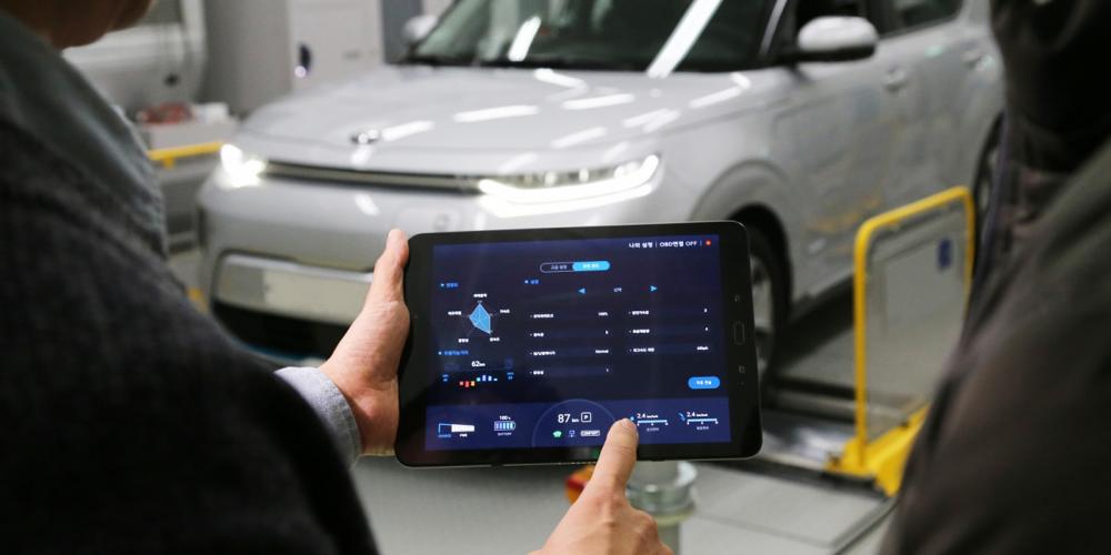 Электрокары Hyundai можно будет настроить при помощи смартфона