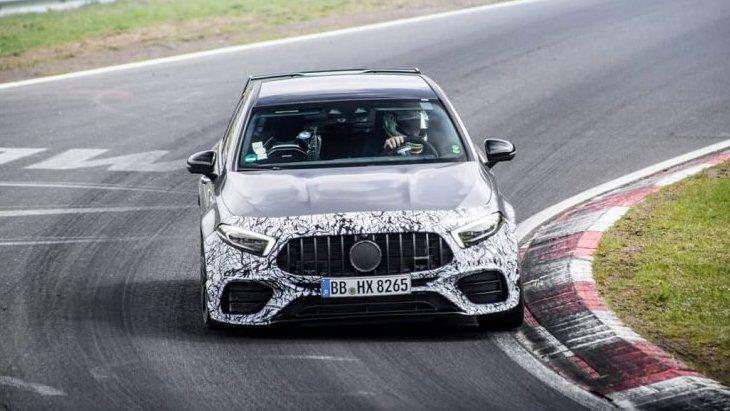 Спортивный Mercedes-AMG A45 засняли на тестах в Нюрбургринге