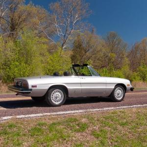 Alfa Romeo Spider Veloce Series II 1976 года