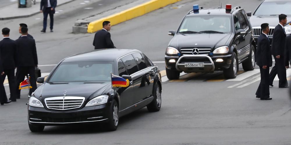 Ким Чен Ын привез собственный лимузин Mercedes в Россию