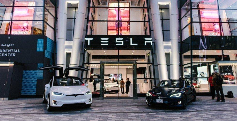 Tesla снова теряет деньги: за первый квартал зафиксирован убыток в $702 млн
