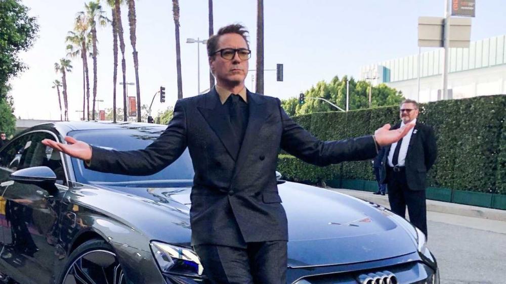 Роберт Дауни-младший приехал на премьеру фильма Avengers: Endgame на Audi E-Tron GT