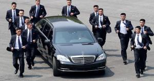 В Daimler AG удивились наличию Мерседесов и Майбахов у Ким Чен Ына