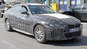 Новый электромобиль BMW i4 застали на дорогах