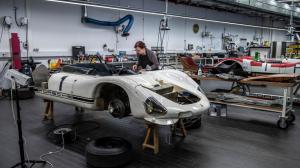 Porsche 910/8 Bergspyder