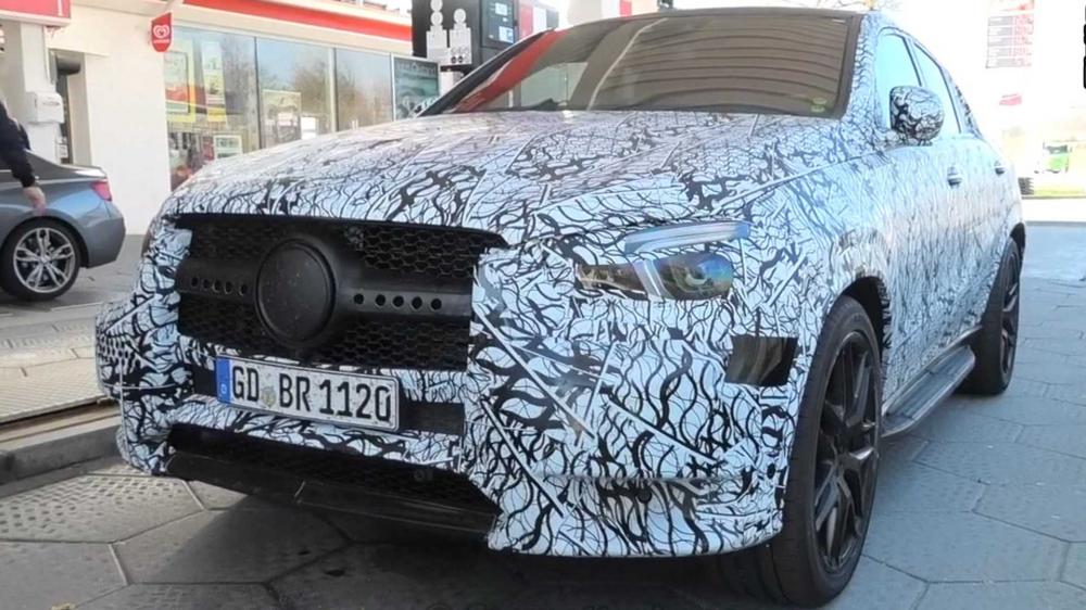 Новый Mercedes-AMG GLE53 Coupe попался фотошпионам