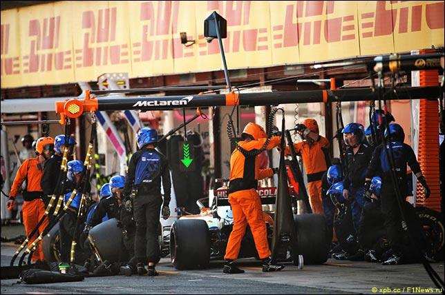 DHL Fastest Pit Stop Award: McLaren быстрее в Барселоне