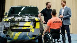Новый Land Rover Defender показали участникам Invictus Games