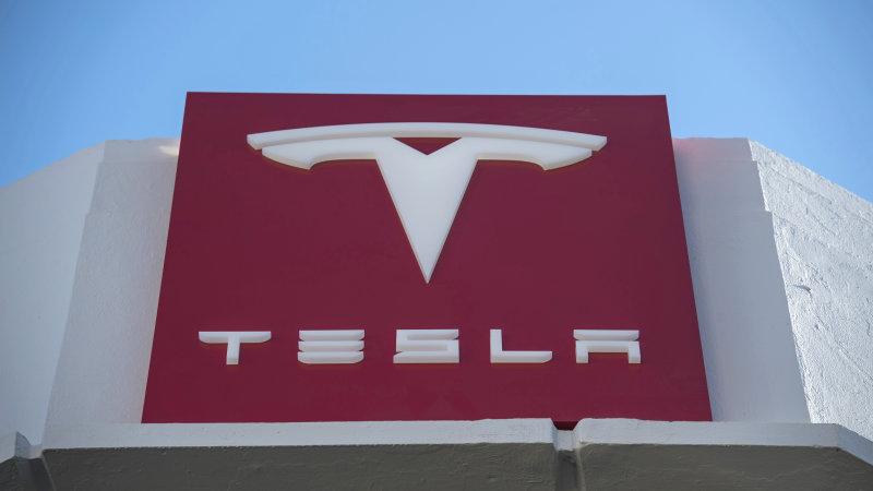 Стало известно, сколько электрокаров Tesla ввезли в Украину