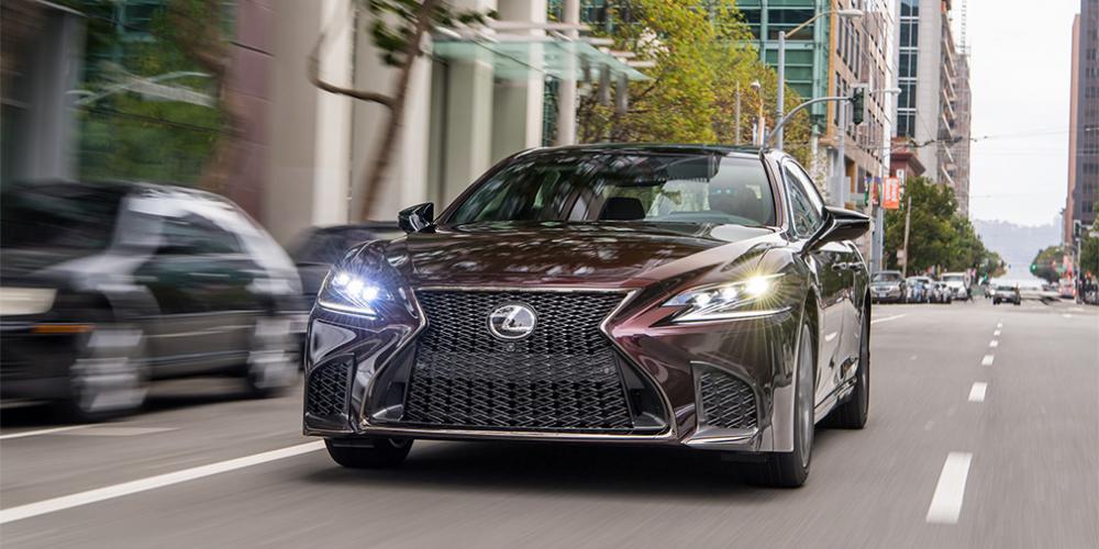 Lexus отзывает более 400 автомобилей в России