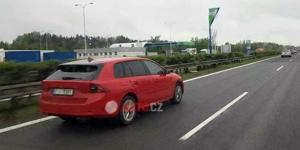 Новую Skoda Octavia заметили без камуфляжа