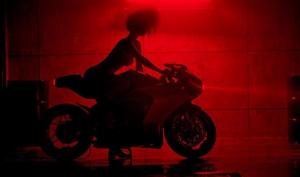 Тизер MV Agusta Superveloce 800 2020 года