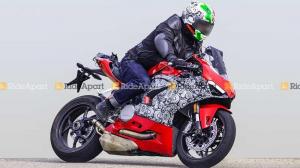 Шпионские фотографии спортбайка Ducati Panigale 959