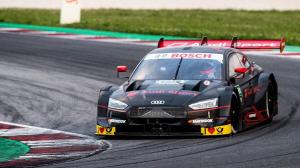 Андреа Довициозо дебютировал за рулём машины DTM