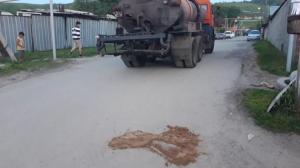 Девочка погибла под колесами КамАЗа в Алматы