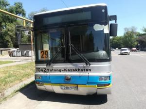 Фура врезалась в автобус в Алматы