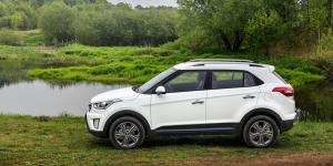 Кроссоверы перестали быть самыми популярными автомобилями в России