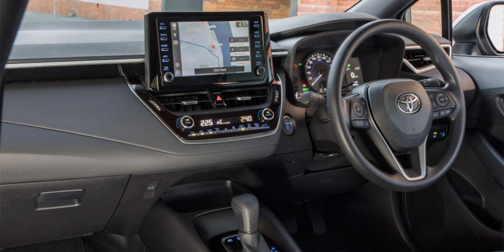 В России выросли продажи праворульных автомобилей