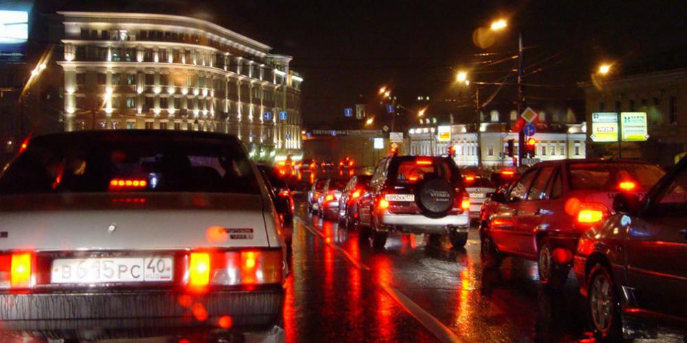 Власти Москвы попросили водителей пересесть на метро