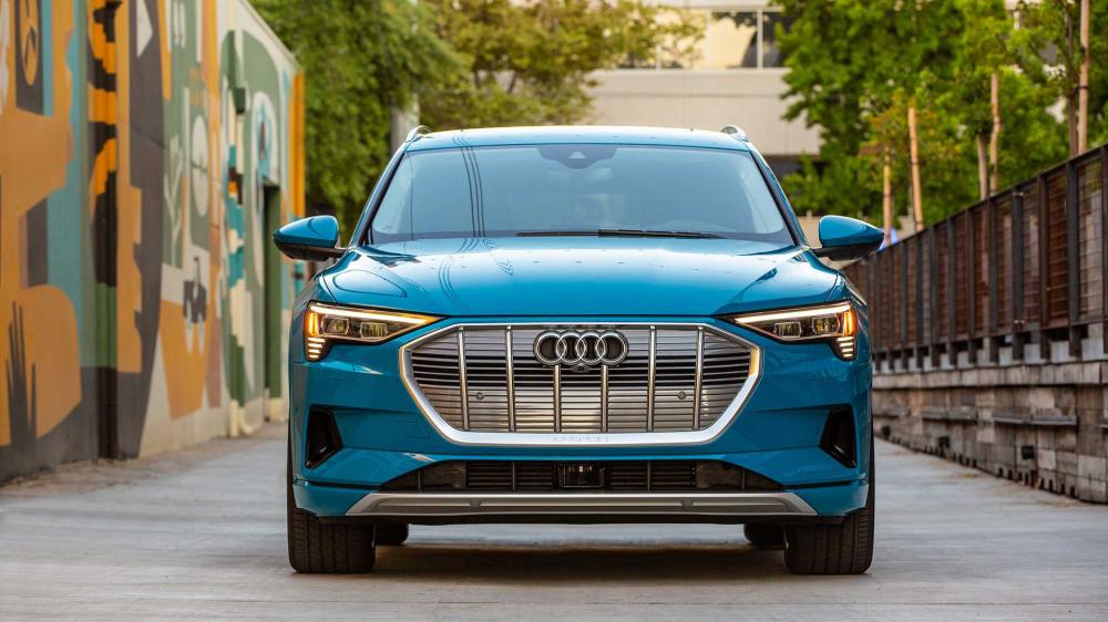 В США уже отзывают первые Audi e-tron