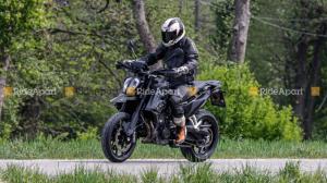 Шпионские фото нового мотоцикла KTM 790 SMC 2020