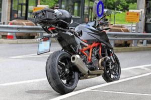 Шпионские фото KTM 1290 Super Duke R