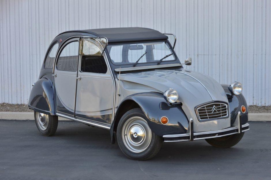 Citroen не станет возрождать легендарный 2CV