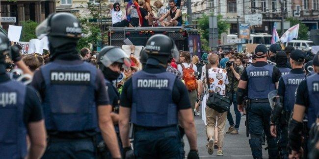 В центре Киева на выходных ограничат движение транспорта