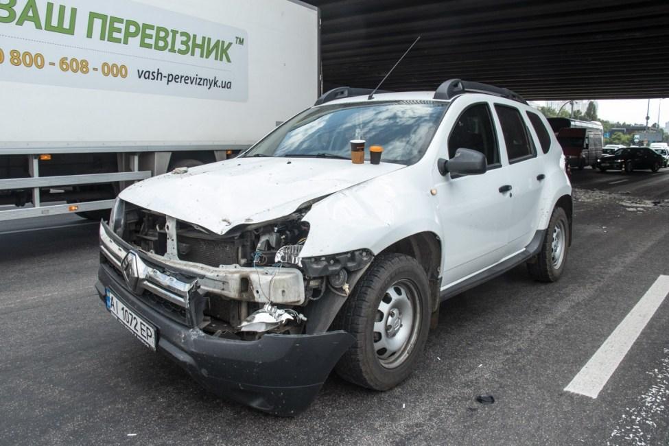 В Киеве начал разрушаться еще один мост