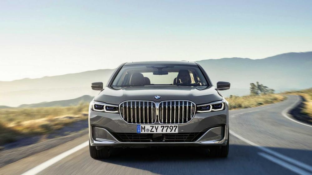 Покупателям понравилась гигантская решётка радиатора BMW 7 Series