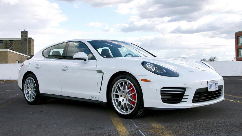 Более двух тысяч Porsche Panamera попали под отзыв в России