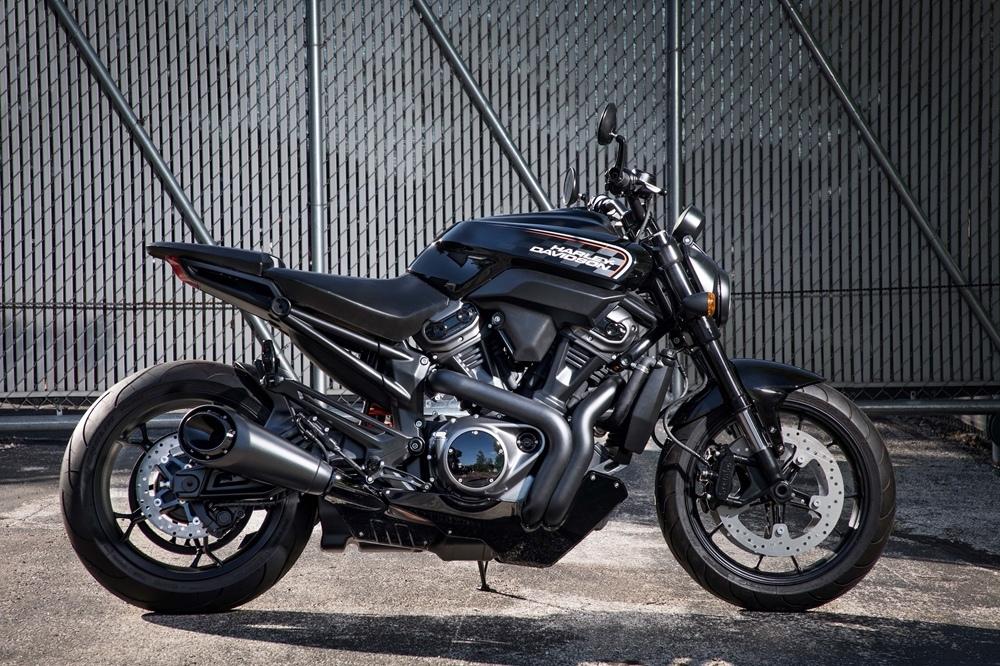Компания Harley-Davidson зарегистрировала торговую марку «Bareknuckle»