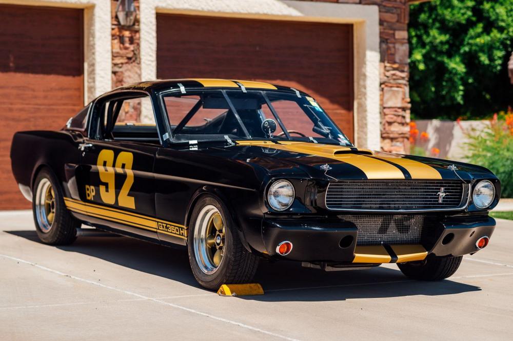 Гоночный Shelby GT350H для прокатной компании Hertz выставили на аукцион