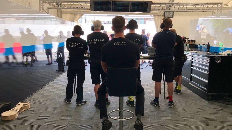 На этапe WTCR в Португалии скончался 21-летний механик
