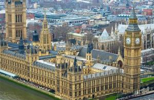 Парламентарии пытаются спасти гонку в Сильверстоуне