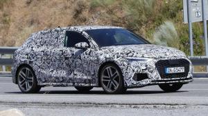 Audi вывела на тесты новый S3 Sportback