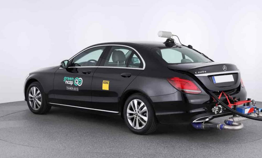 Дизельный Mercedes-Benz удивил результатами теста на экологичность