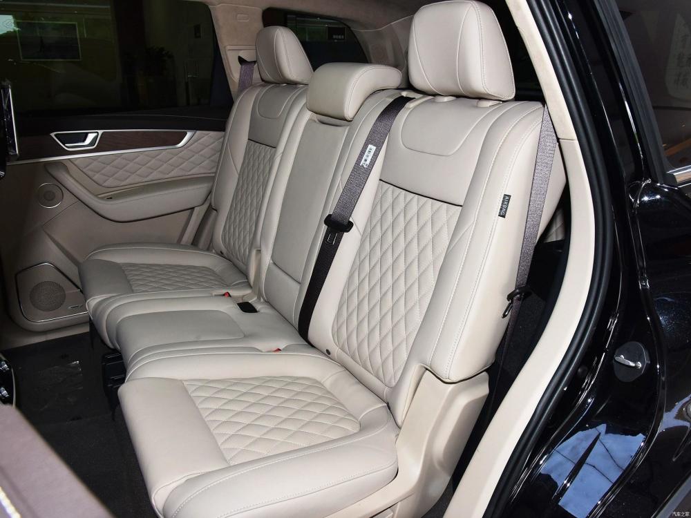 HongQi HS7